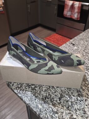 Women’s Camouflage Knit Pointed Toe Flats - Rothy's